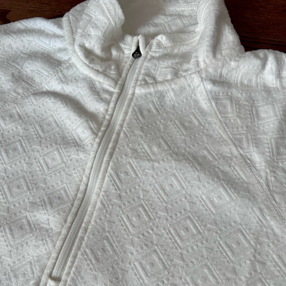 Eddie Bauer Women's Quarter Zip Polar Fleece Ivory Embossed. Size: Small - Picture 4 of 10